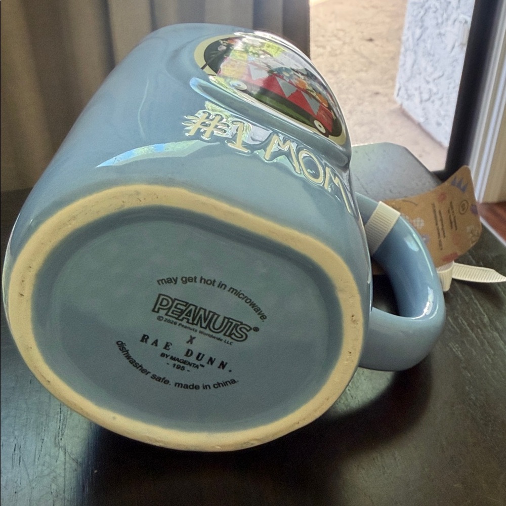 NWT Snoopy #1 Mom Mug - Picture 5 of 5